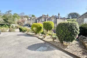 Front Garden / Driveway- click for photo gallery